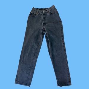 Womens’ Black Levi Jeans